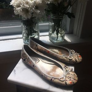 JIMMY CHOO printed snake painted flats